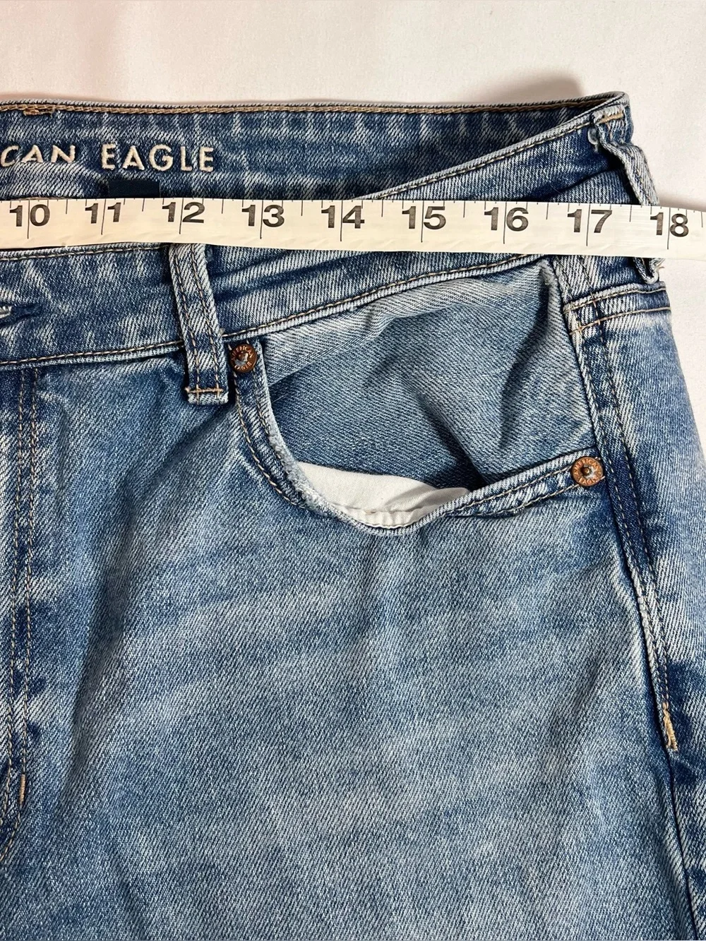 American Eagle 🦅 Mom Jeans Size 14 Regular